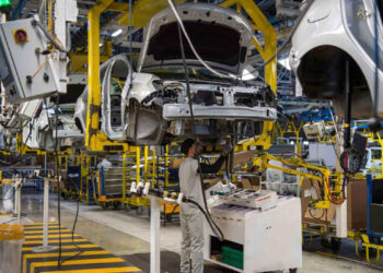 L’Algérie célèbre l’assemblage de la première voiture Fiat avec des composants marocains et slovènes