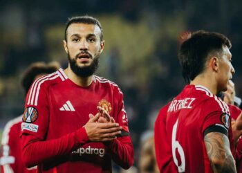 Manchester United soutient Mazraoui après sa décision concernant le brassard LGBT