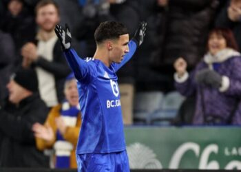 Le jeune Khénous brille sous la direction de Van Nistelrooy