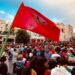 Comment distraire un peuple de ses conditions misérables ?