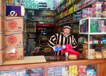 « Moul L&rsquo;hanout » : Le commerçant de proximité face à la crise du pouvoir d&rsquo;achat au Maroc