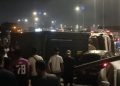 Un camion se renverse sur des voitures stationnées et provoque le chaos à Aïn Sebaâ